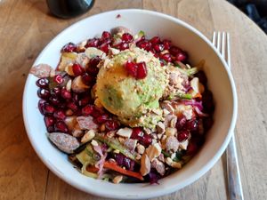Teriyaki vegan bowl at Kaffee Frech in Zug