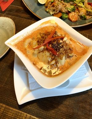 Vegan Massaman Curry with Tofu and Vegetables  at Aroi Thai in Vienna