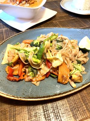 Vegan Pad Ki Mao Sen Lek with Rice Noodles and Tofu  (Hangover Noodles) at Aroi Thai in Vienna