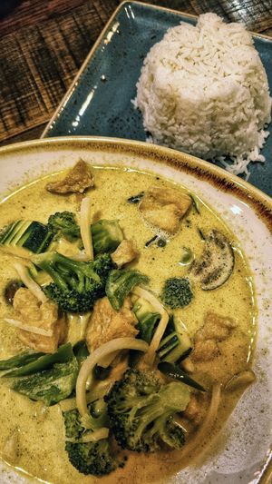 Green Curry (the best!) at Aroi Thai in Vienna