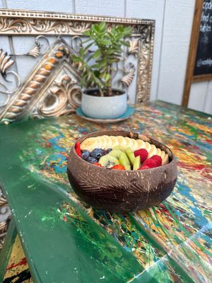 😋  at World Green Acai Bowl in Larkspur