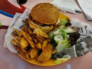 Sloppy Joe Cocker with Beyond Meat at Vinyl in Clermont-ferrand
