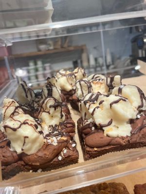 Vegan brownie deliciousness at Brewing Good Coffee Company in Washington