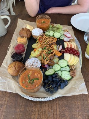Vegan brunch  at OIS.IN.AN in Vienna