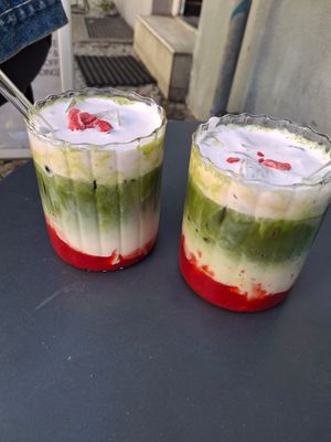 Strawberry Matcha Latte at Calm Coffee in Berlin