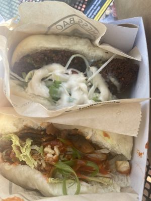 I wasn’t holding the bag properly so they didn’t look very nice in the picture but it was properly built don’t worry  at Thess Bao in Thessaloniki