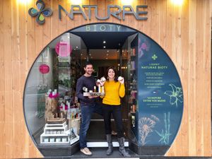Concept store de produits bien être bio naturels végan locaux fabriqués en France. at Naturae Bioty  in Millau