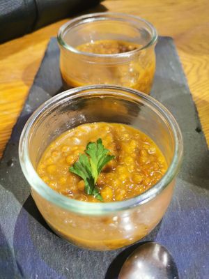 Complimentary lentils at Dinamita Perfumada in Madrid