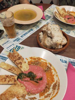  at Dinamita Perfumada in Madrid