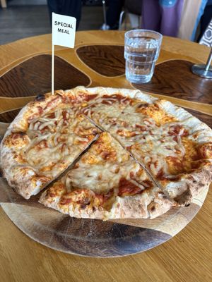 Margherita pizza with vegan cheese. Special meal 🤔   at Great Ocean Road Chocolaterie & Ice Creamery in Bellbrae