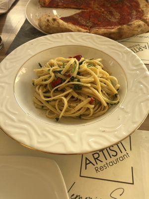 Garlic and peperoncino pasta   at Artisti in Corfu
