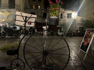 The host stand 😁  at Artisti in Corfu