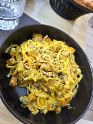 Vegan carbonara with smoked tofu and mushrooms at Artisti in Corfu