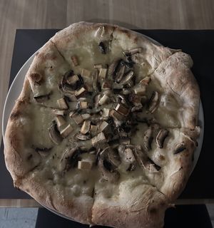 Vegan carbonara pizza with smoked tofu and mushrooms   at Artisti in Corfu