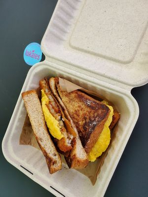  at Lokales in Bayamon