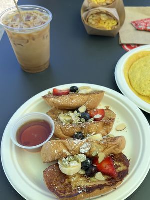 french toast was amazing! at Lokales in Bayamon