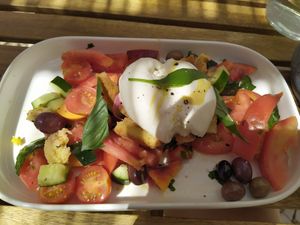 Ensalada at Sunrays Kitchen in Lagos