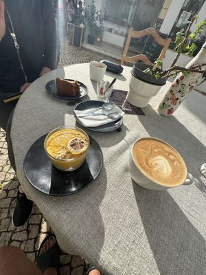Vegan carrot cake & can’t remember the name of the other dessert. Plus oat latte & apartinata   at Sunrays Kitchen in Lagos