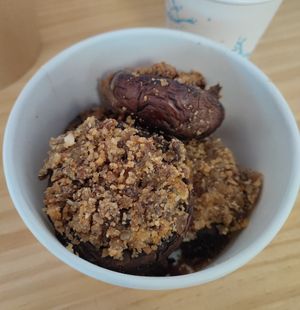 Setas rellenas al horno con queso ahumado at La Cosa Vegana in Granada