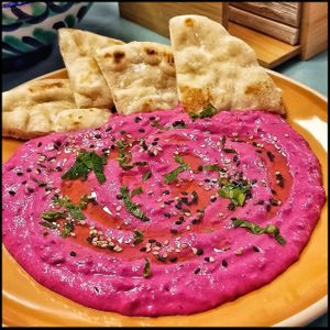 Mutabal de remolacha con pan plano casero  at La Cosa Vegana in Granada