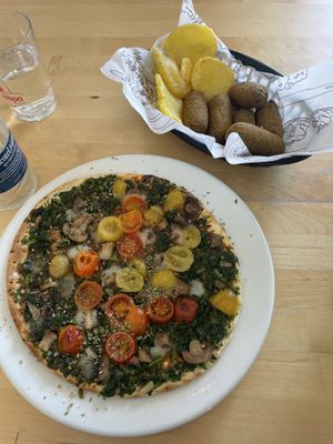 Vegan pizza and vegan spinach croquettes  at Taberna El Puente in Ronda