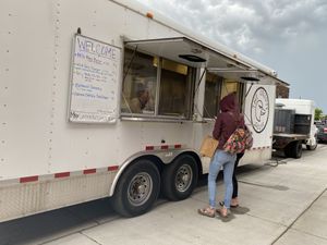 Van life outside the Duluth Cider company  at The Grumpy Goose in Duluth