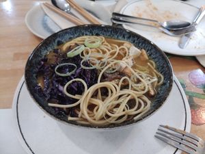 Espaguetis blandos en su caldo (Ramen) at Contracorriente in Ourense
