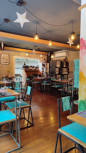 Establecimiento at Tizar Gourmet Restaurante y Taperia in Ourense