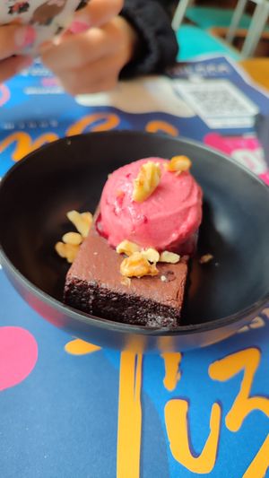 Brownie at Tizar Gourmet Restaurante y Taperia in Ourense