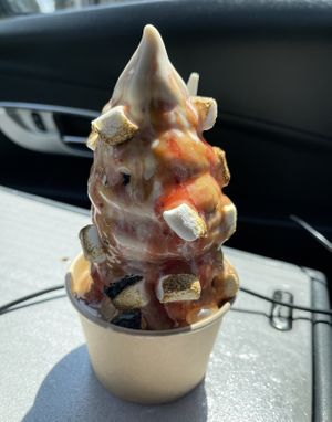 DIY sundae   at Vaca's Creamery in Chicago