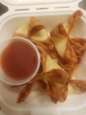 Cheese wontons 🤤 at Veggie Village in Chandler