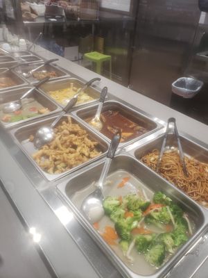 Hot bar at Veggie Village in Chandler