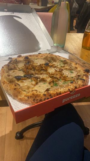 Truffle pizza #Veganuary at Purezza in Manchester