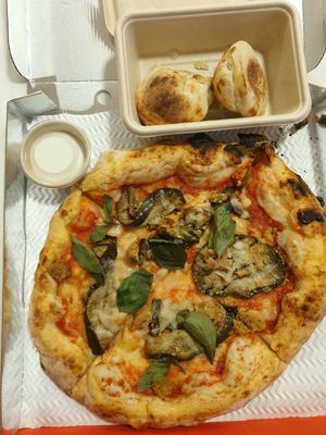 Eggplant pizza and cheesy dough balls at Purezza in Manchester
