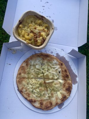 GF cheesy flatbread & Mac n’ cheese  at Purezza in Manchester