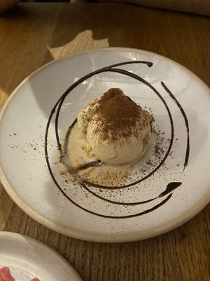 Honeycomb ice creamm  at Purezza in Manchester