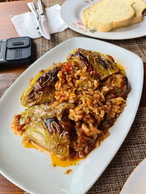 Gefüllte Paprika at Eni Traditional Food in Berat