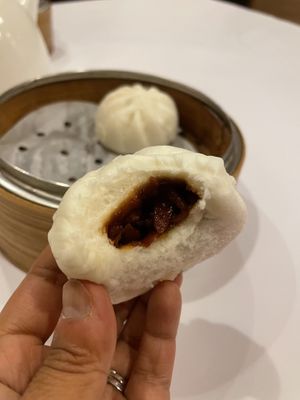Best BBQ buns  at Vegelink in Hong Kong Island