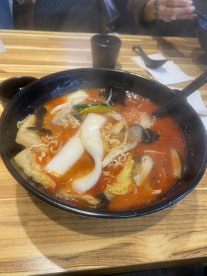   at Lahyanggak Maratang 라향각 마라탕 in Seoul