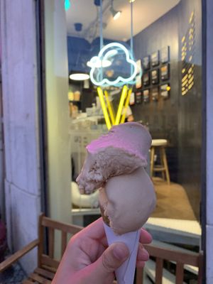 Hazelnut gelato  at UAO by Mú - Healthy Italian Gelato in Lisbon