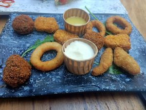 Try-out party-mix at Vegan Temple Bar in Amsterdam