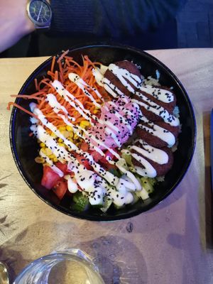 Falafel bowl at Vegan Temple Bar in Amsterdam
