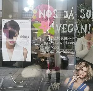 Front shop at Estúdio 541 in Porto