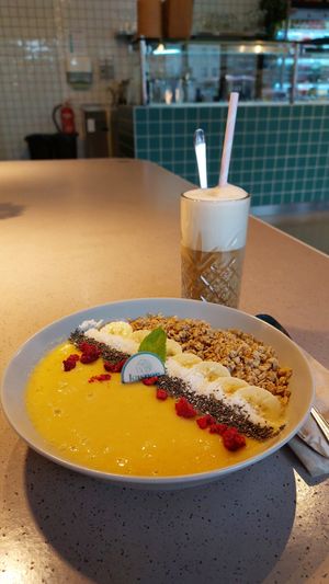 Mangosmoothy bowl, looks pretty at Kaspar Schmauser in Nuremberg