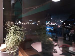 Seating with view of the market at Kaspar Schmauser in Nuremberg