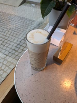 Lebkuchen latte: 4.5/5

Perfectly sweet and fun to try something Christmas market related. at Kaspar Schmauser in Nuremberg