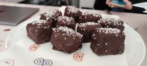 Vegan bounties at Charli's Crew in Paris