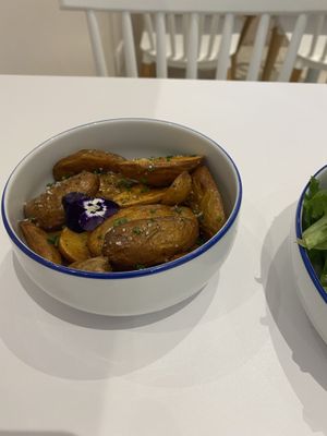 Side of potatoes   at Charli's Crew in Paris