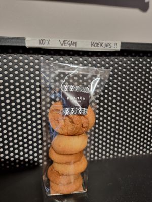 Vegan cookies at Kultur Bakery in Ghent