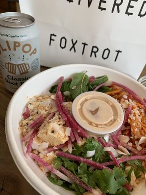 Thai curry bowl at Foxtrot Market in Chicago